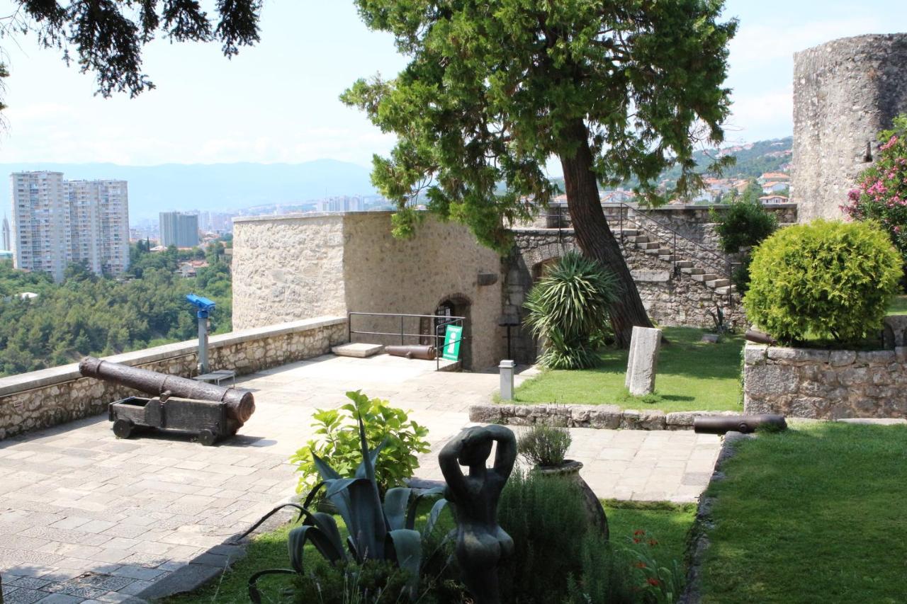 Paha-Paha Modern Apartment With Sea View, Fast Wi-Fi, And Free Parking! Rijeka Exterior foto